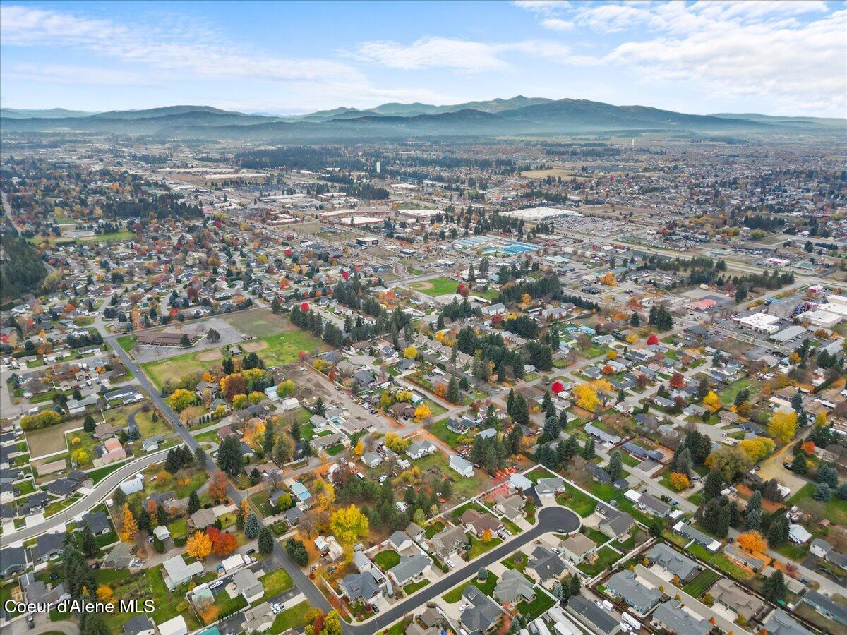 Hayden, Idaho, 83835, United States, 3 Bedrooms Bedrooms, ,3 BathroomsBathrooms,Residential,For Sale,1992408