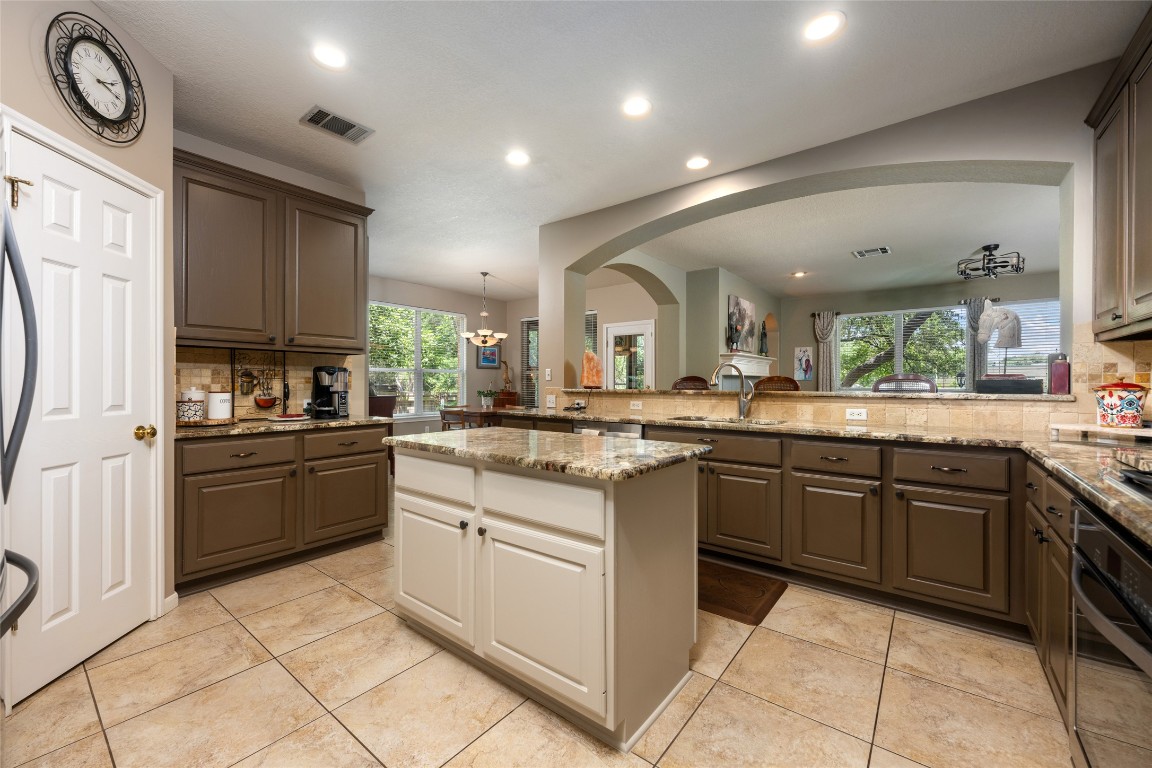 Round Rock, Texas, 78681, United States, 4 Bedrooms Bedrooms, ,4 BathroomsBathrooms,Residential,For Sale,1850067