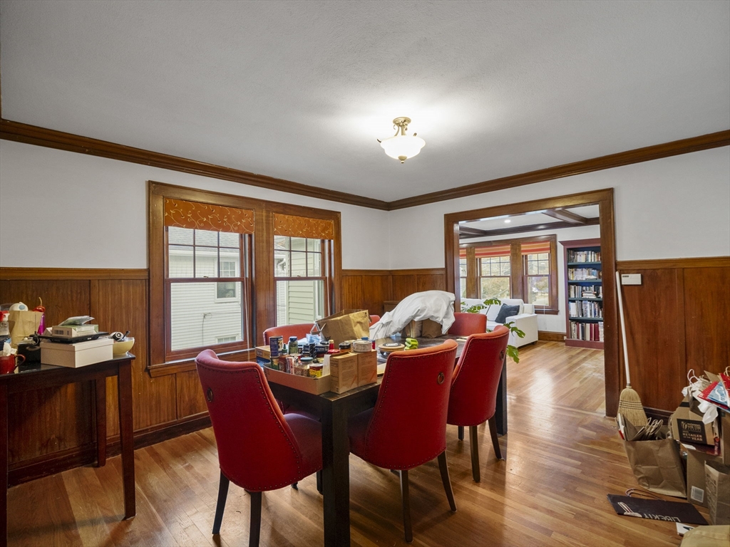 Belmont, Massachusetts, 02478, United States, 3 Bedrooms Bedrooms, ,1 BathroomBathrooms,Residential,For Sale,1988371