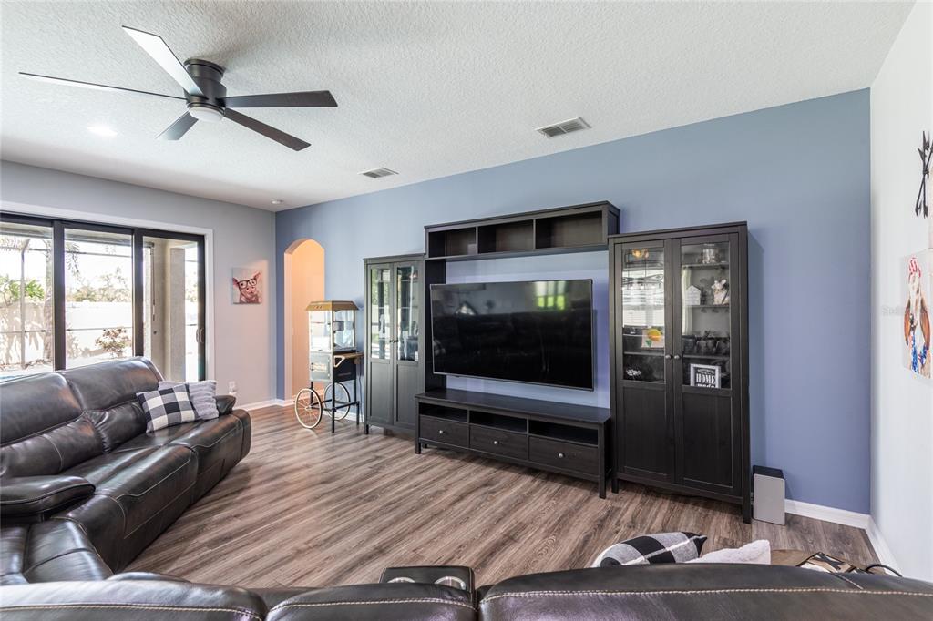 Riverview, Florida, 33578, United States, 5 Bedrooms Bedrooms, ,3 BathroomsBathrooms,Residential,For Sale,1895254