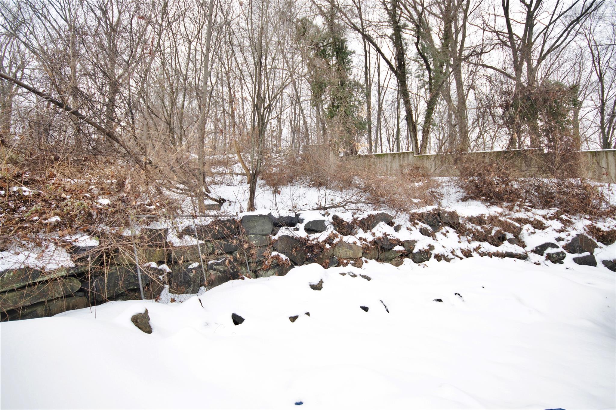 Garnerville, New York, 10923, United States, 5 Bedrooms Bedrooms, ,2 BathroomsBathrooms,Residential,For Sale,1927826