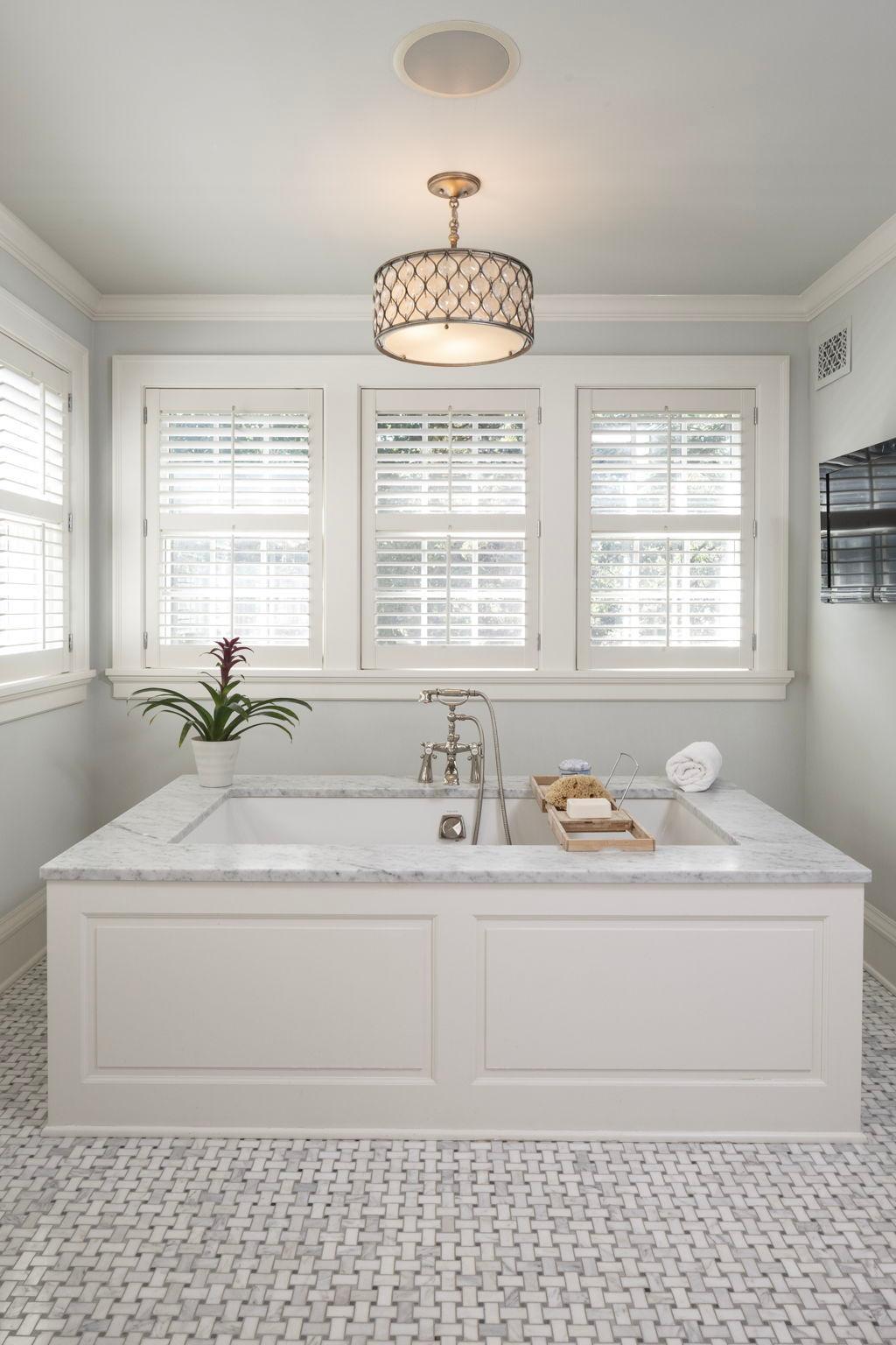 Minneapolis, Minnesota, 55405, United States, 5 Bedrooms Bedrooms, ,3 BathroomsBathrooms,Residential,For Sale,2000918