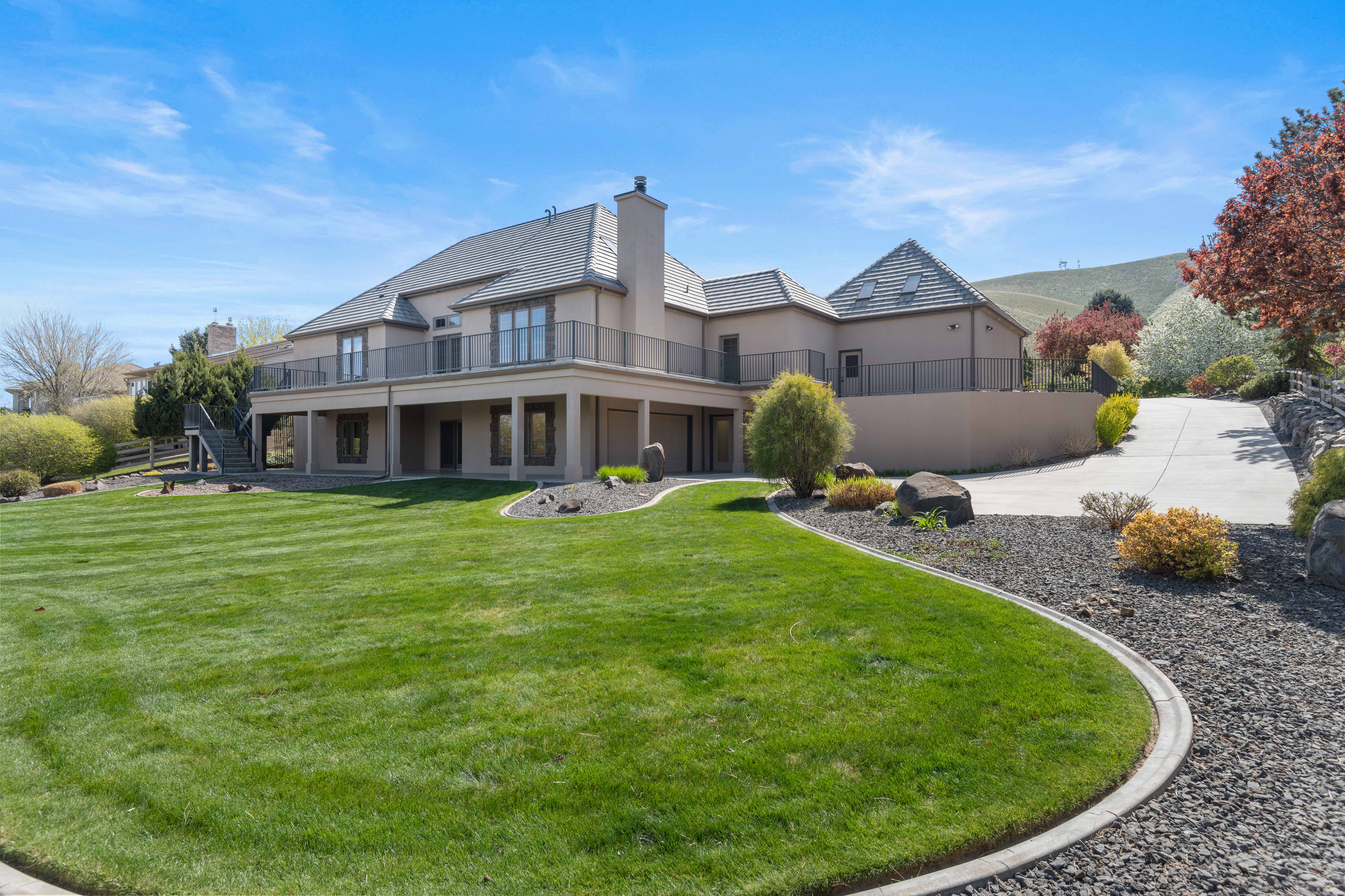  Quality Custom Home - 物件實景