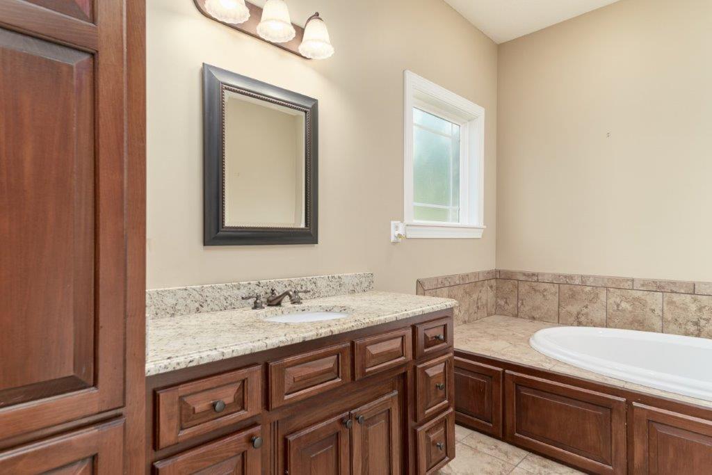 Lake Park, Georgia, 31636, United States, 5 Bedrooms Bedrooms, ,4 BathroomsBathrooms,Residential,For Sale,2008152