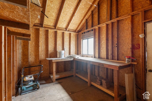 Heber City, Utah, 84032, United States, 5 Bedrooms Bedrooms, ,2 BathroomsBathrooms,Residential,For Sale,1904348