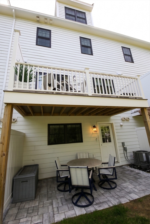 Peabody, Massachusetts, 01960, United States, 3 Bedrooms Bedrooms, ,4 BathroomsBathrooms,Residential,For Sale,2048851