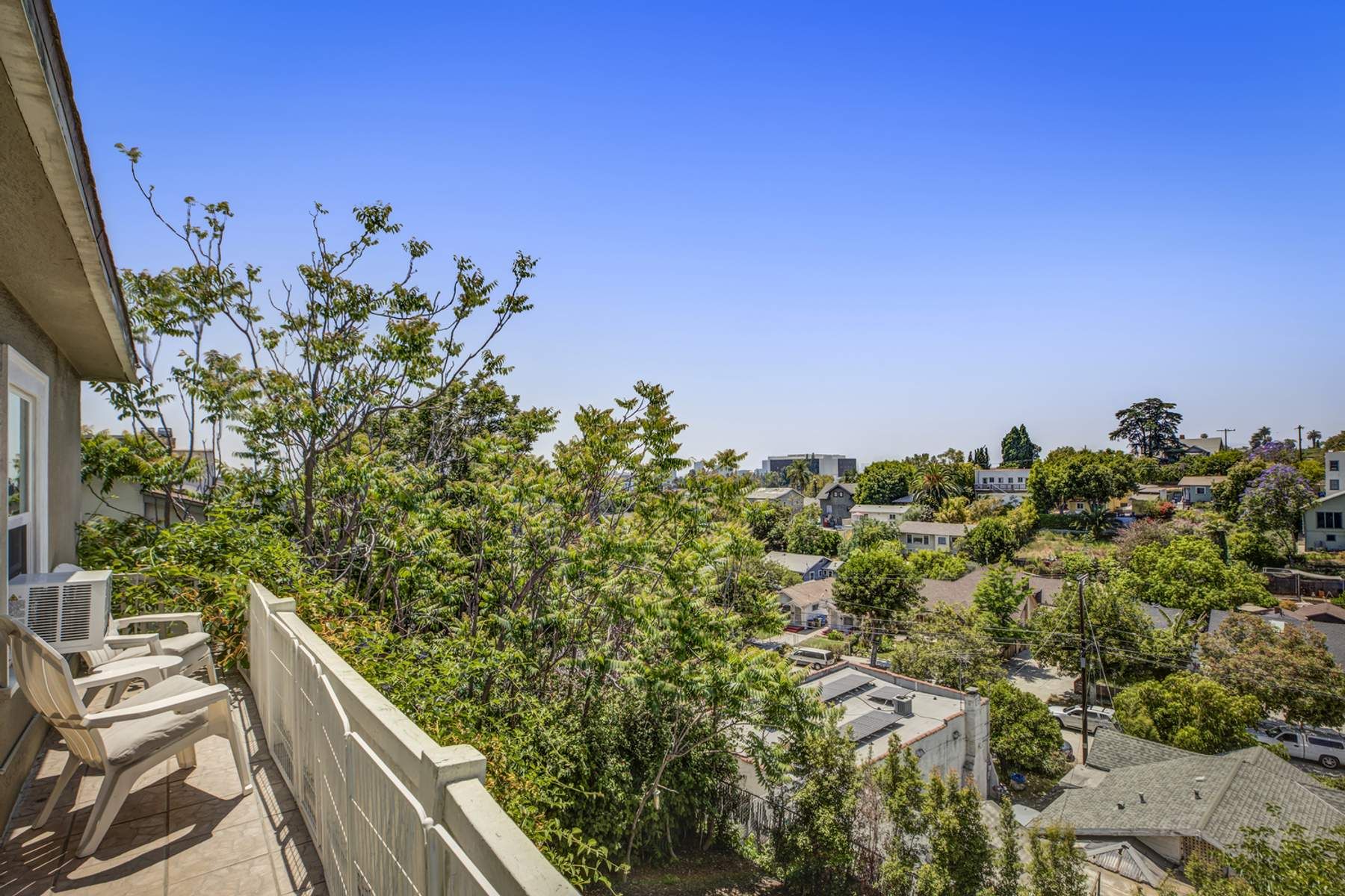  1120 W Edgeware Rd - 物件實景