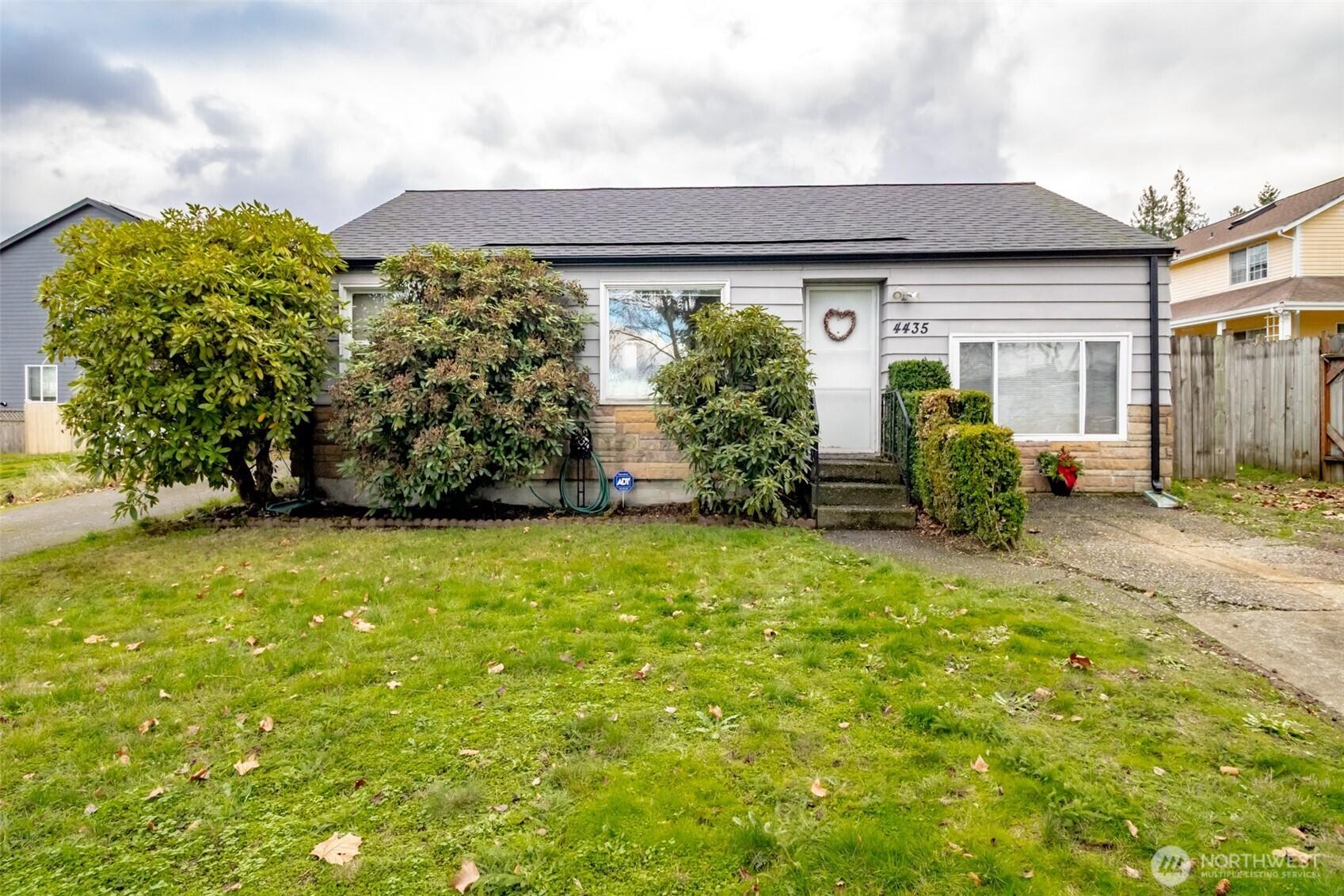 TUKWILA, Washington, 98168, United States, 2 Bedrooms Bedrooms, ,1 BathroomBathrooms,Residential,For Sale,2003003