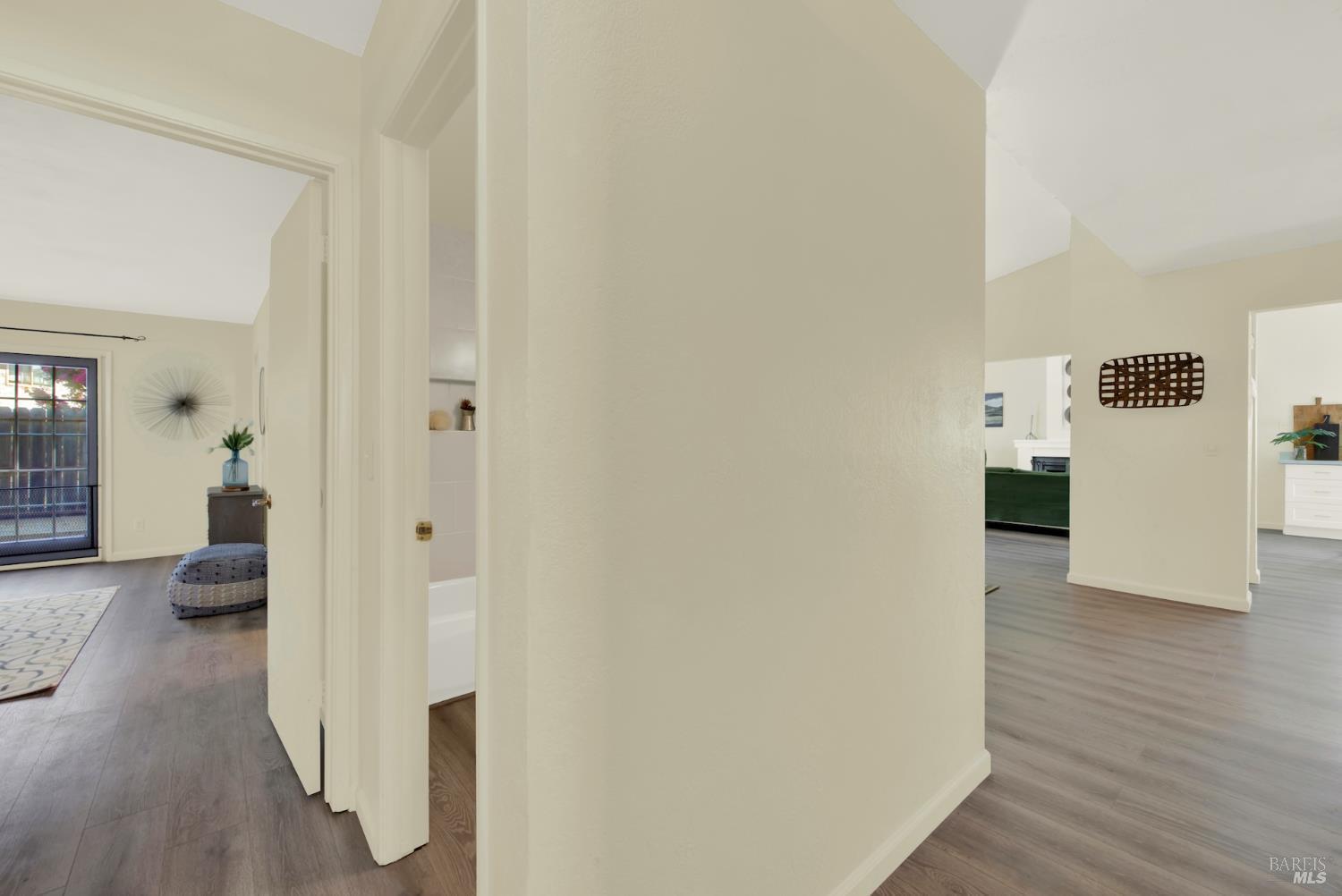 Napa, California, 94558, United States, 3 Bedrooms Bedrooms, ,2 BathroomsBathrooms,Residential,For Sale,1939926