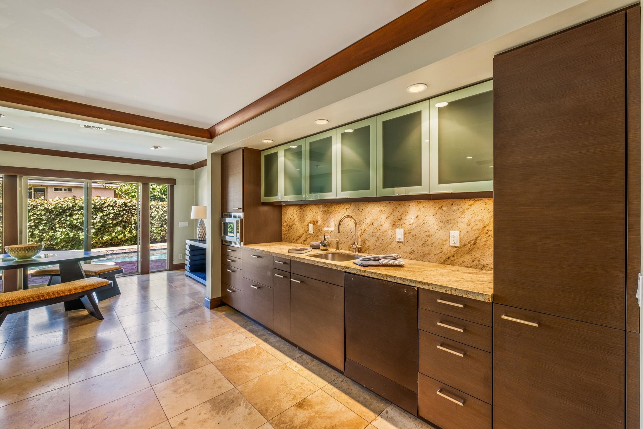 Lahaina, Hawaii, 96761, United States, 5 Bedrooms Bedrooms, ,5 BathroomsBathrooms,Residential,For Sale,1941963