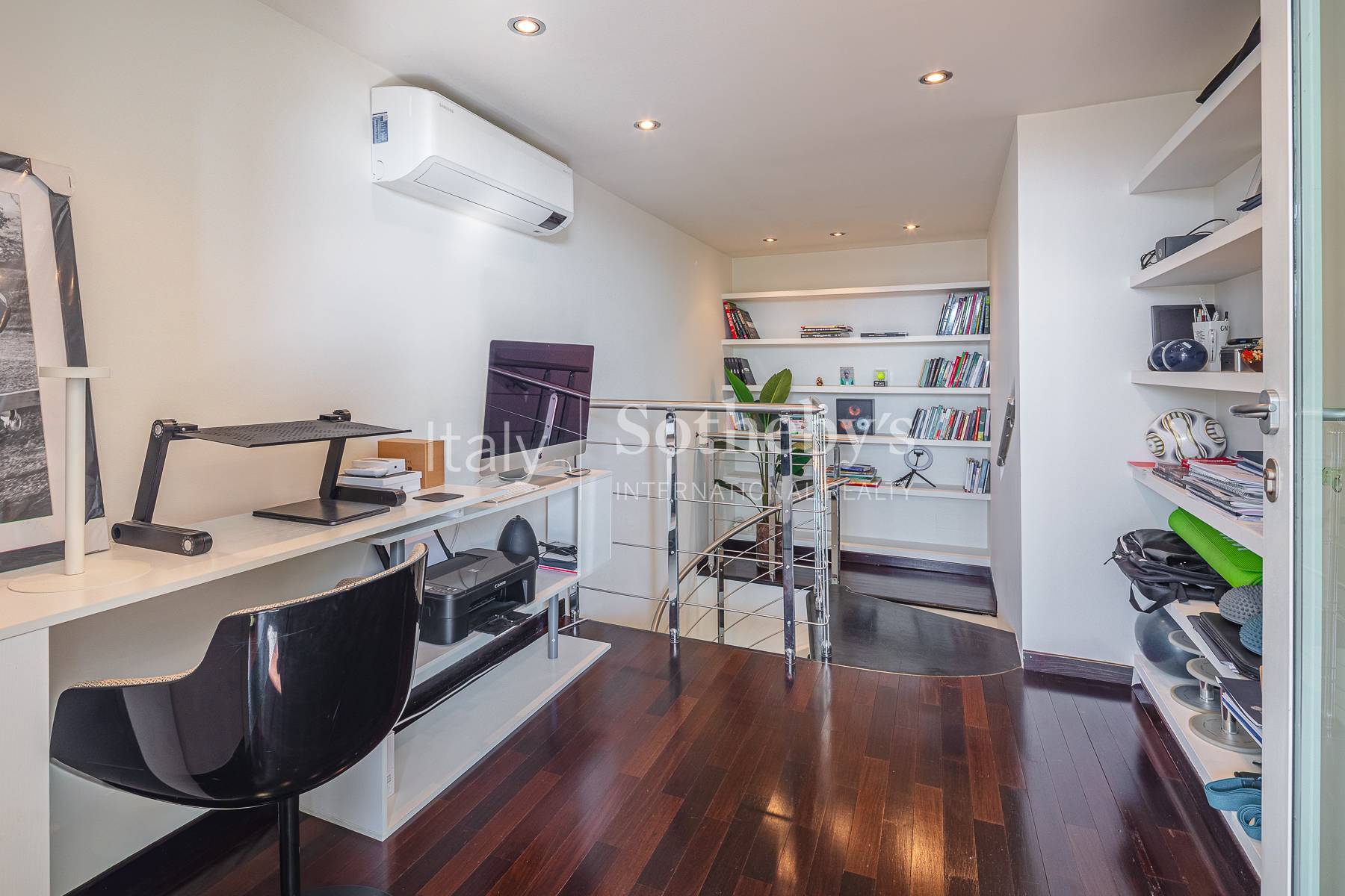 Prestigious penthouse with terrace steps from Montenapoleone - 物件實景