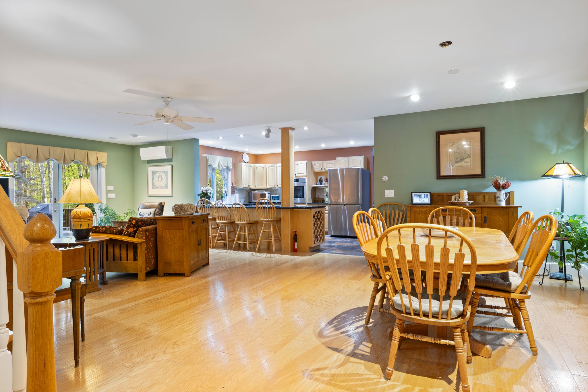 Eliot, Maine, 03903, United States, 3 Bedrooms Bedrooms, ,3 BathroomsBathrooms,Residential,For Sale,1921427