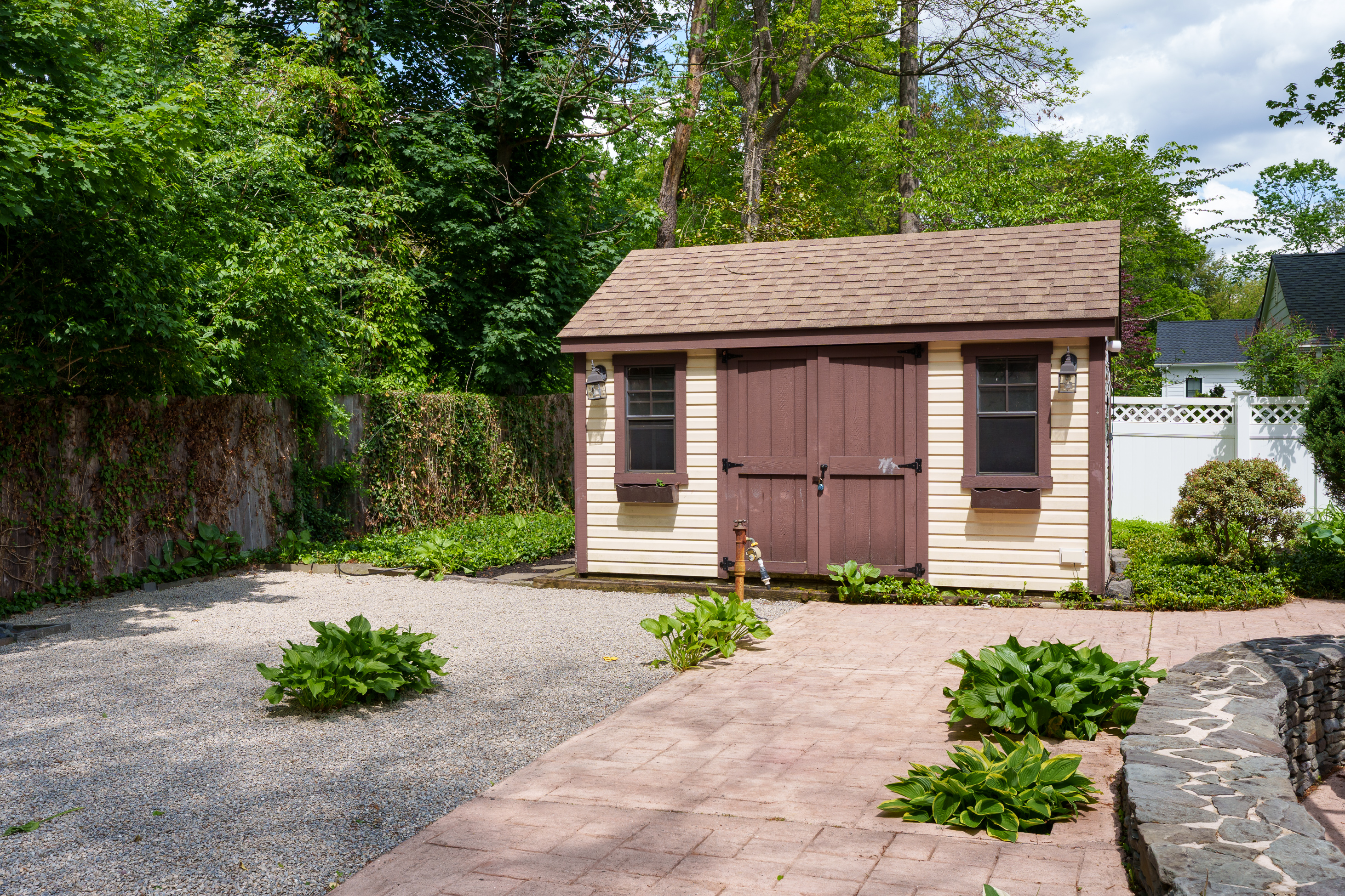  Coveted Western Section Mid-Century Modern Home with an Adaptable Floor Plan - 物件實景