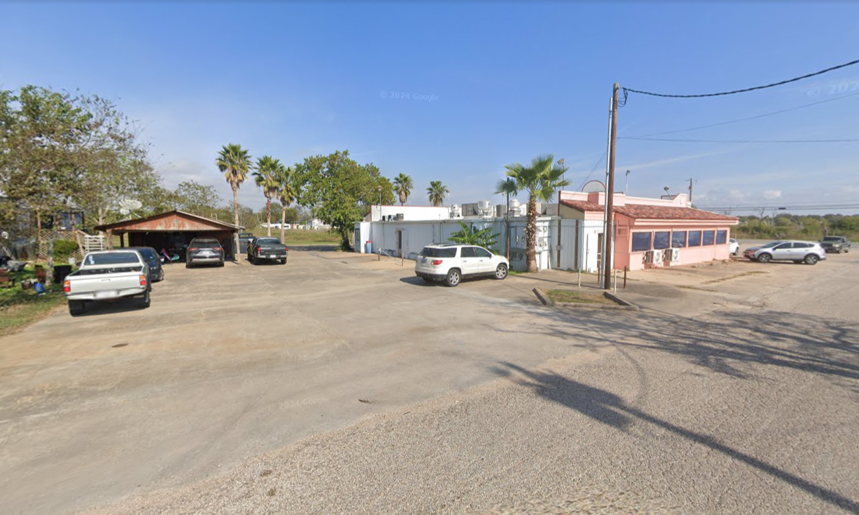 Palacios, Texas, 77465, United States, 2 Bedrooms Bedrooms, ,2 BathroomsBathrooms,Residential,For Sale,1759838
