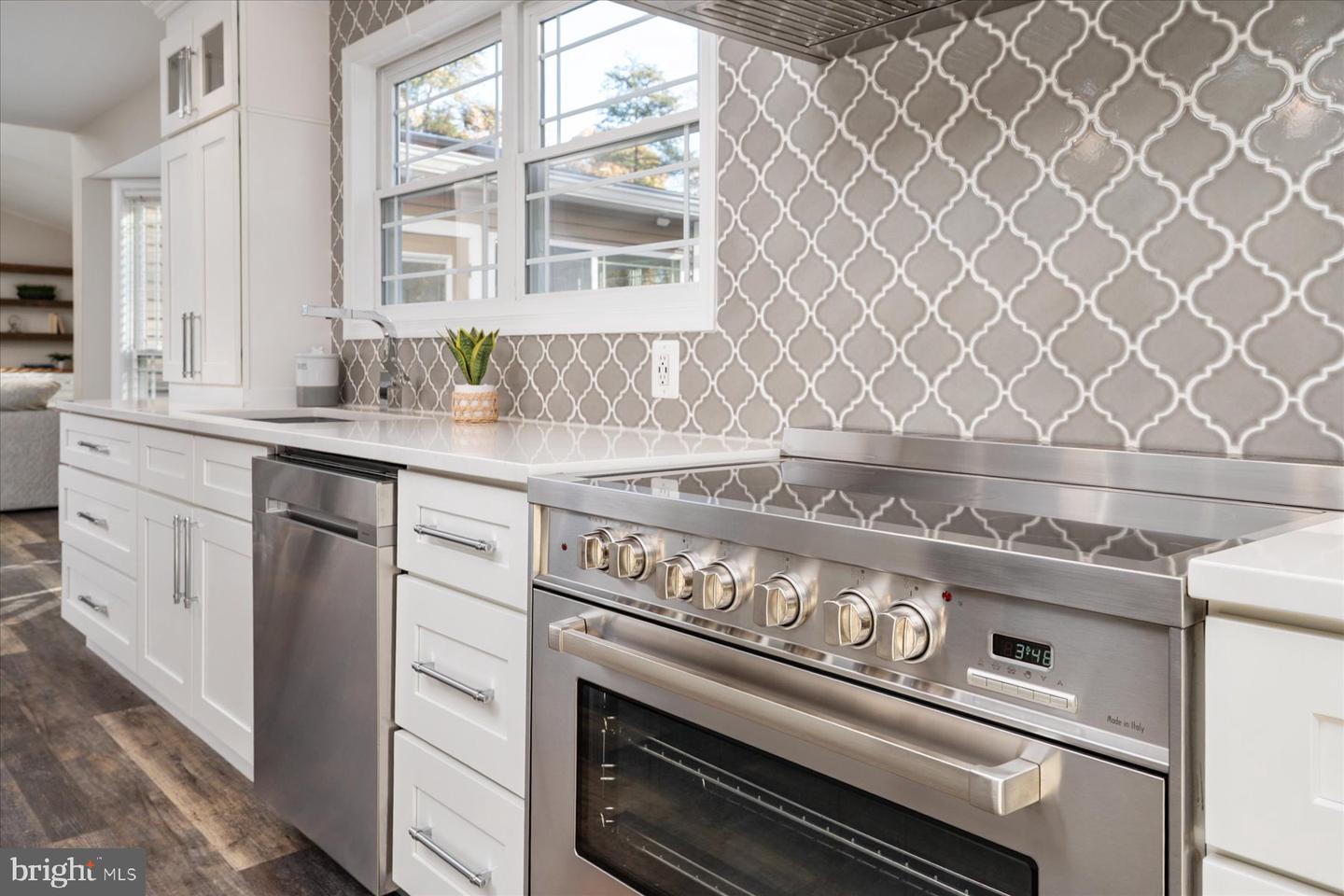 Pasadena, Maryland, 21122, United States, 4 Bedrooms Bedrooms, ,4 BathroomsBathrooms,Residential,For Sale,1989268