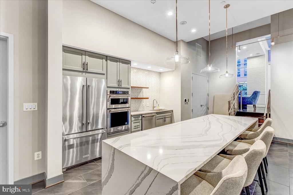 Washington, District of Columbia, 20003, United States, 2 Bedrooms Bedrooms, ,2 BathroomsBathrooms,Residential,For Sale,1974784