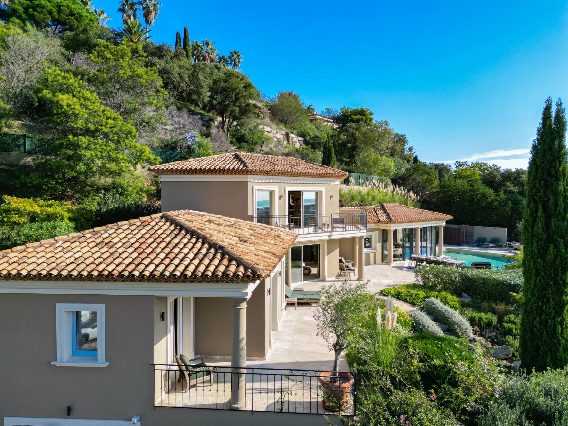 Sainte-Maxime, Provence-Alpes-Côte d’Azur, 83120, FR, 6 Bedrooms Bedrooms, ,6 BathroomsBathrooms,Residential,For Sale,1866313