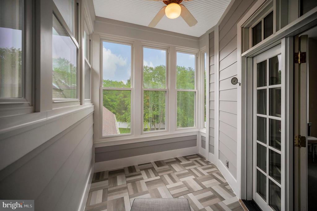 Fredericksburg, Virginia, 22405, United States, 5 Bedrooms Bedrooms, ,5 BathroomsBathrooms,Residential,For Sale,1825163