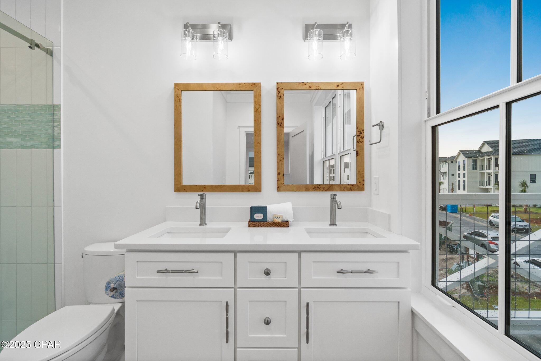 Mexico Beach, Florida, 32456, United States, 5 Bedrooms Bedrooms, ,5 BathroomsBathrooms,Residential,For Sale,1981847