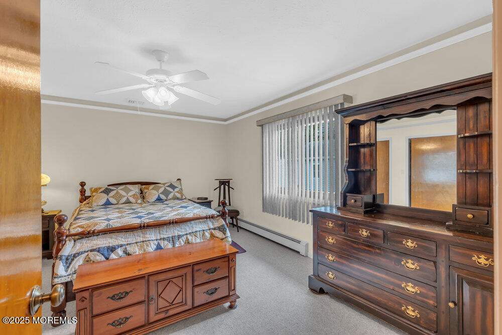 Hazlet, New Jersey, 07734, United States, 4 Bedrooms Bedrooms, ,2 BathroomsBathrooms,Residential,For Sale,1968911