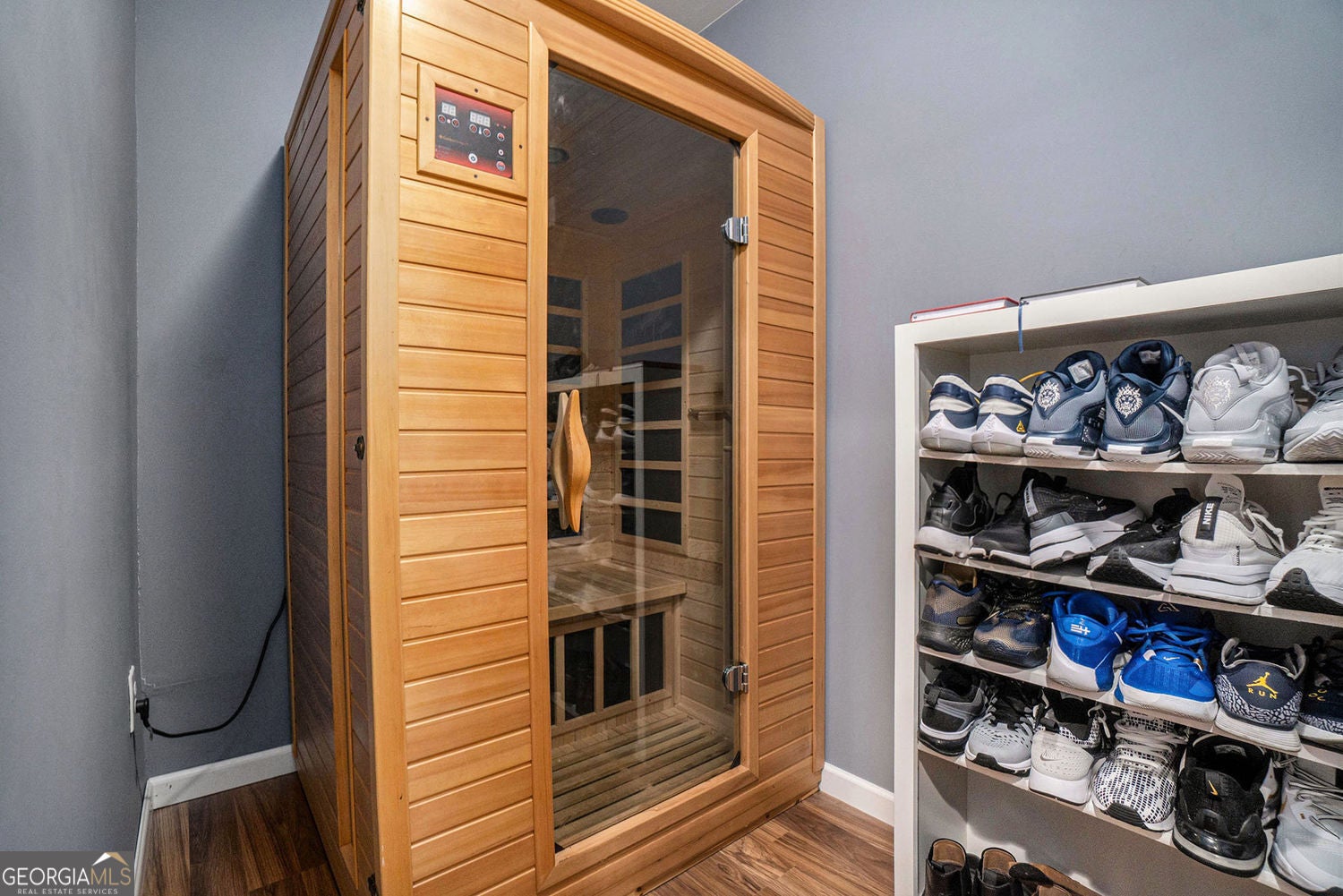 Marietta, Georgia, 30068, United States, 5 Bedrooms Bedrooms, ,5 BathroomsBathrooms,Residential,For Sale,1859085