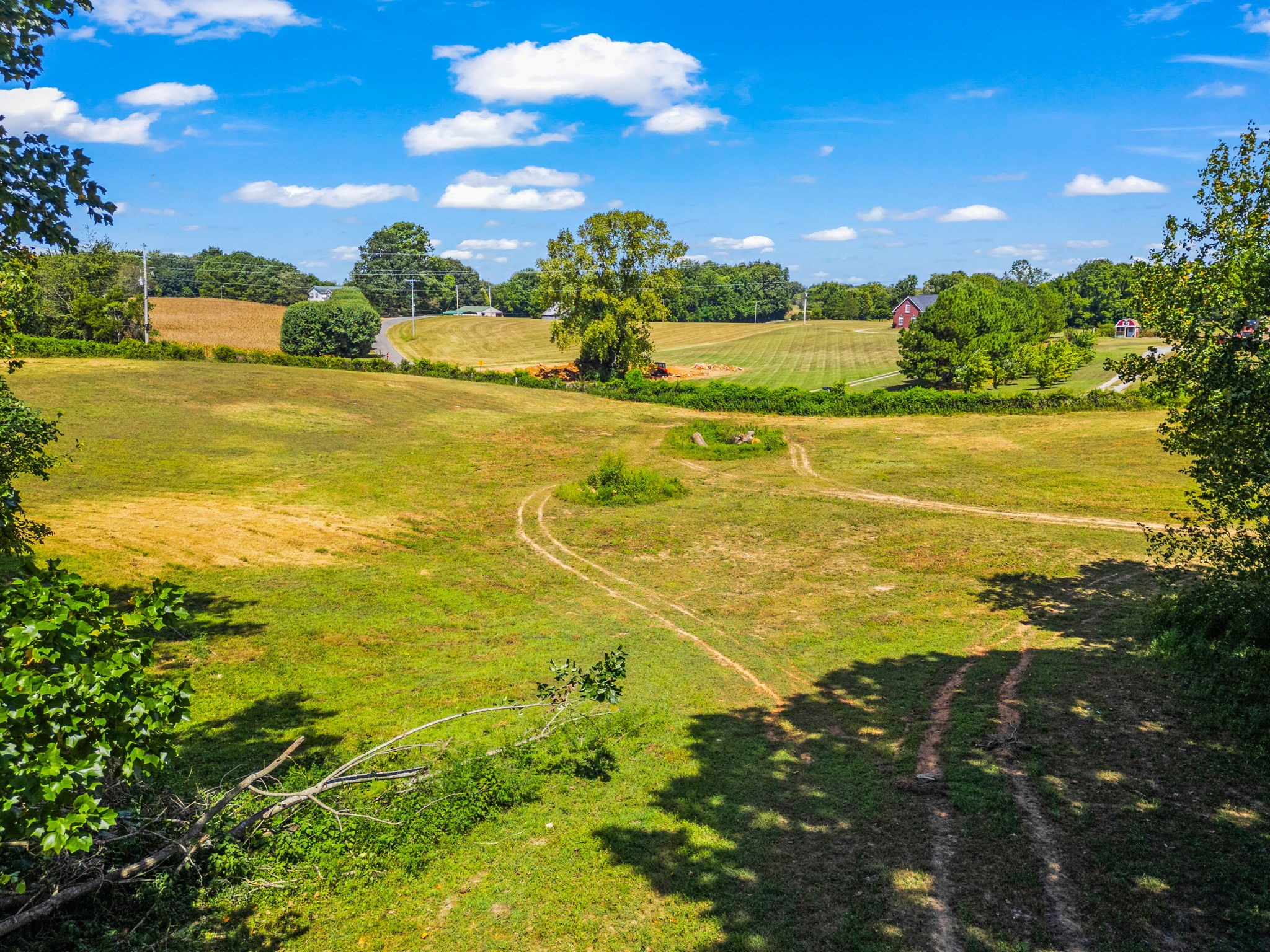 Cedar Hill, Tennessee, 37032, United States, 3 Bedrooms Bedrooms, ,2 BathroomsBathrooms,Residential,For Sale,1981088