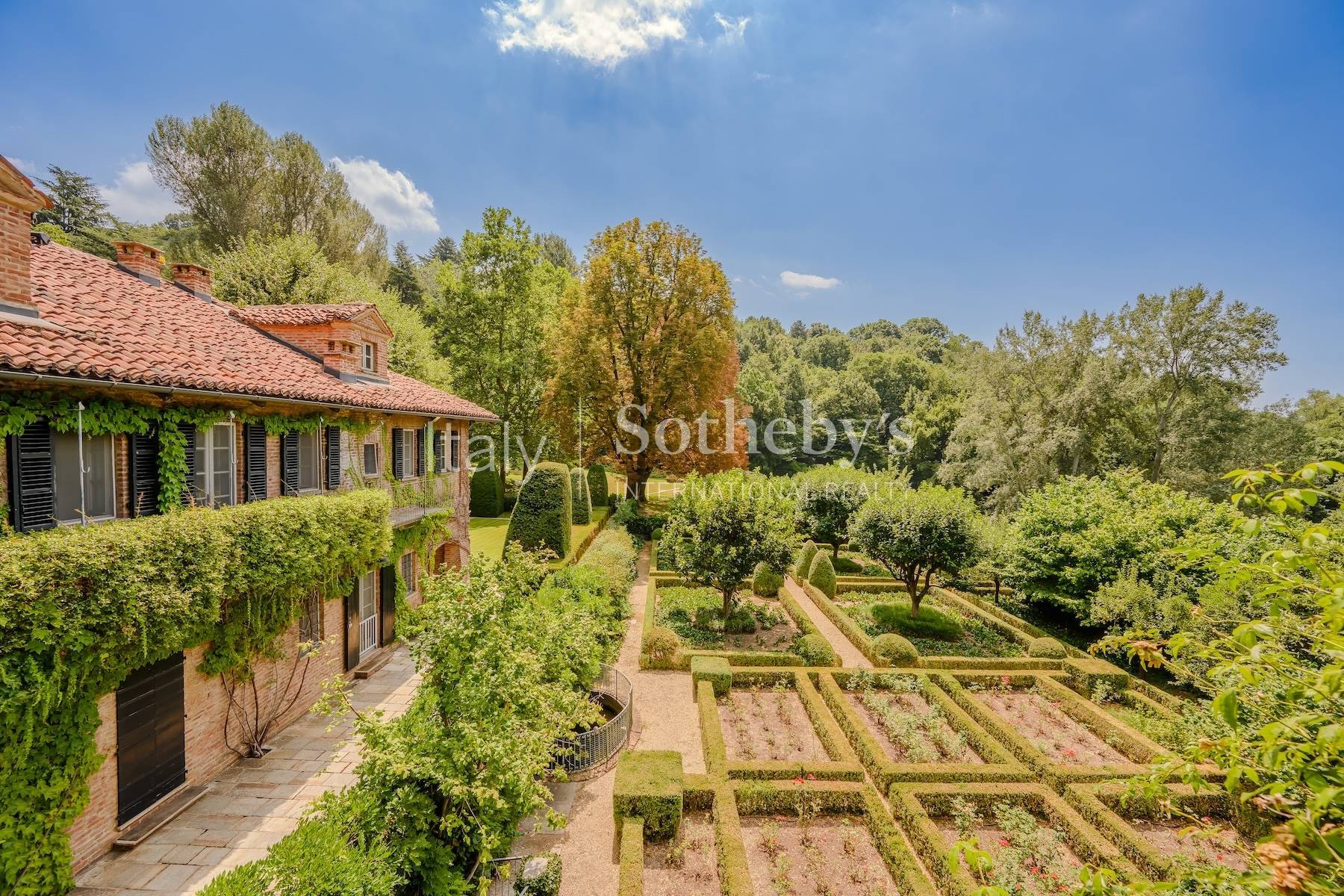  Iconic property nestled in the Turin hillside - 物件實景
