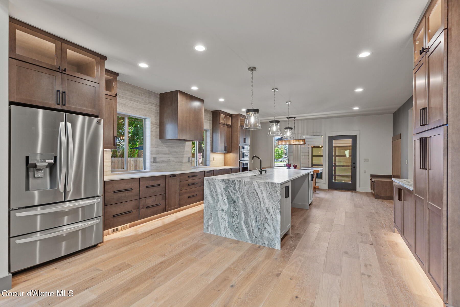Coeur d'Alene, Idaho, 83814, United States, 4 Bedrooms Bedrooms, ,5 BathroomsBathrooms,Residential,For Sale,2037793