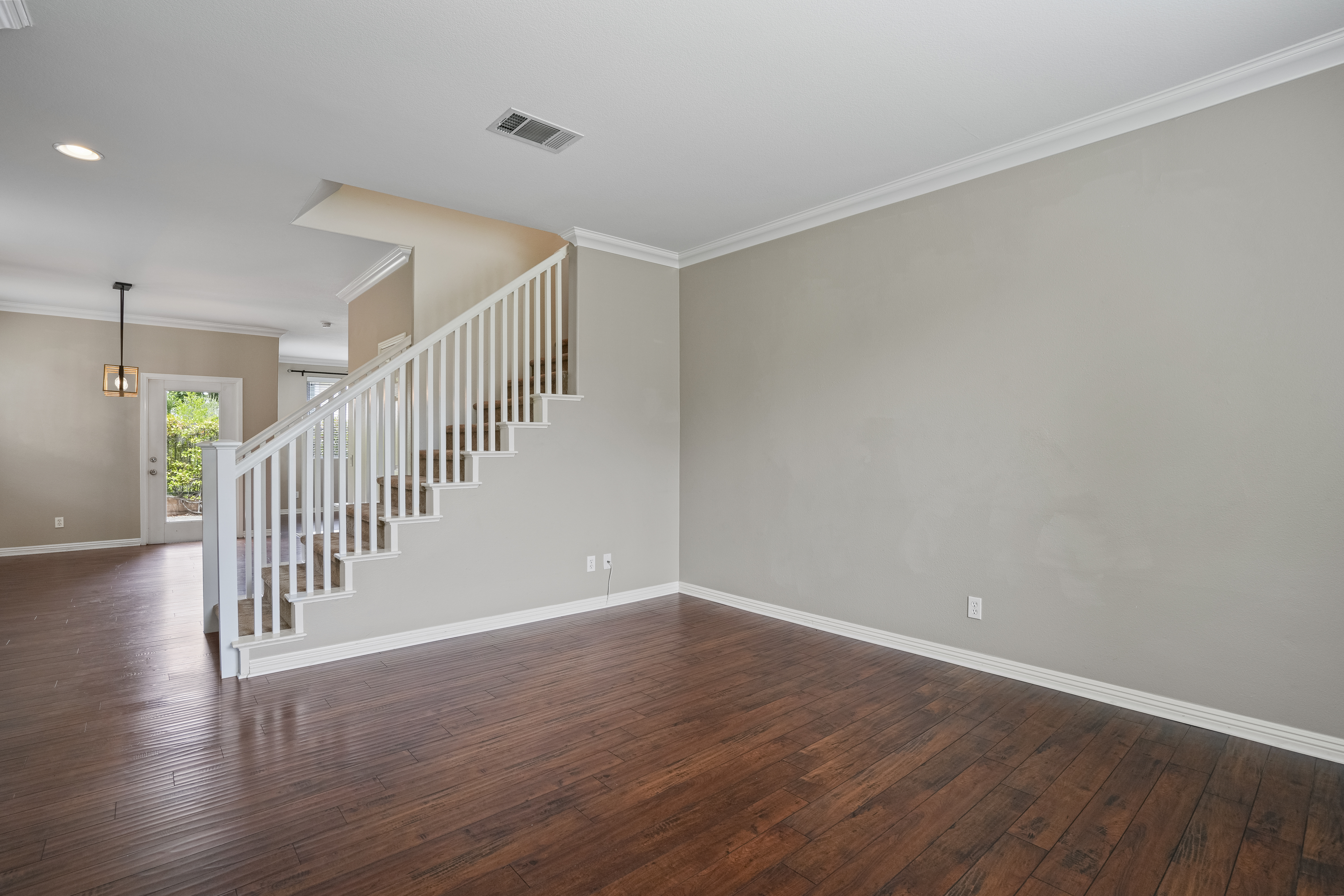  2496 Maxson Court, Signal Hill, CA 90755 - 物件實景