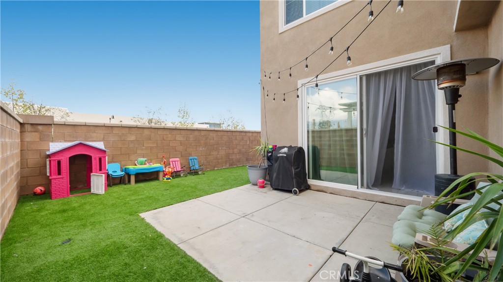 Fontana, California, 92336, United States, 3 Bedrooms Bedrooms, ,3 BathroomsBathrooms,Residential,For Sale,1975846