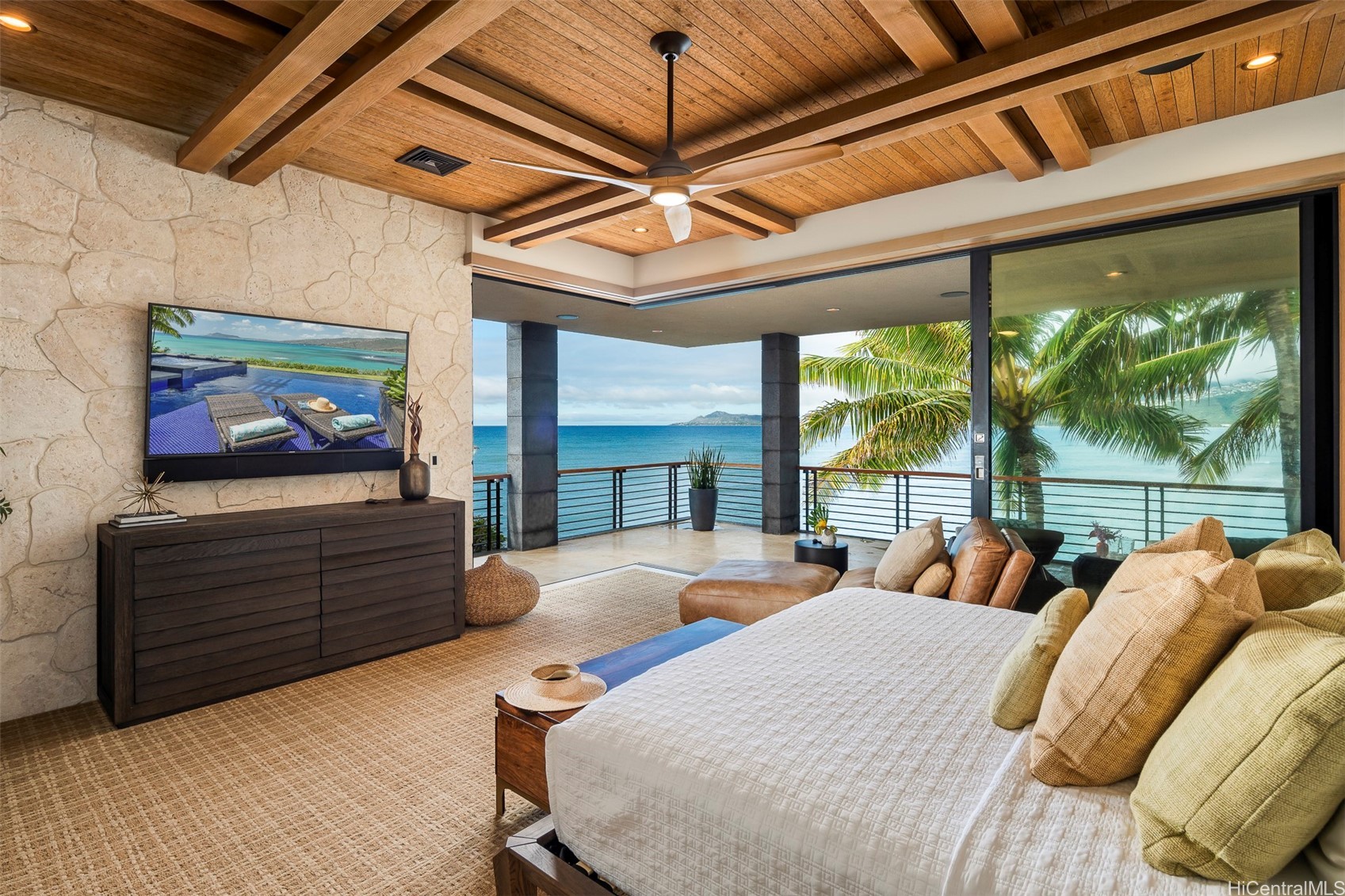 Honolulu, Hawaii, 96825, United States, 6 Bedrooms Bedrooms, ,7 BathroomsBathrooms,Residential,For Sale,1856171