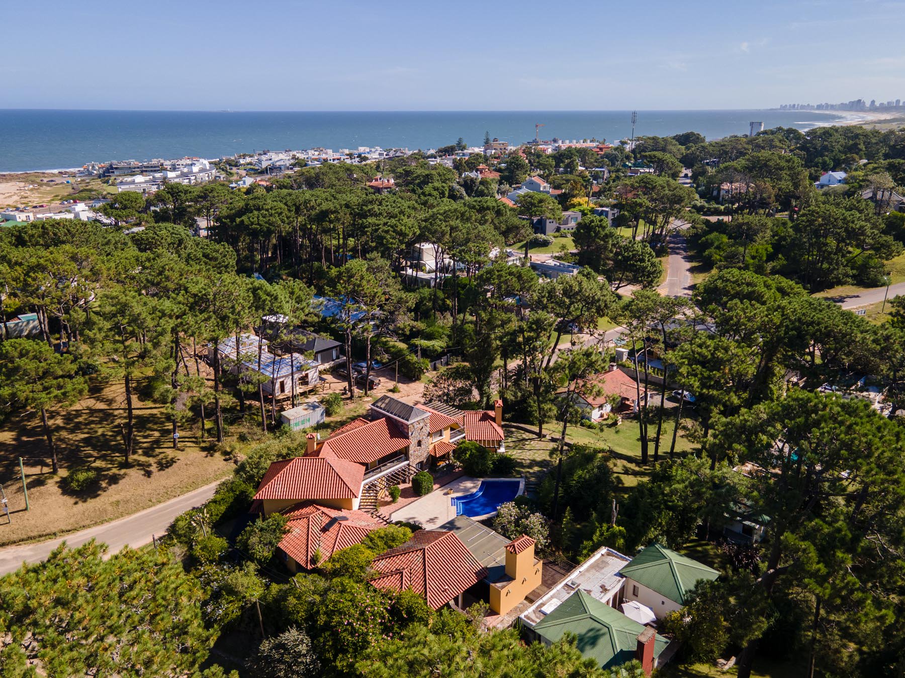  Block sale of 4 excellent properties 200 m from Montoya Beach. - 物件實景