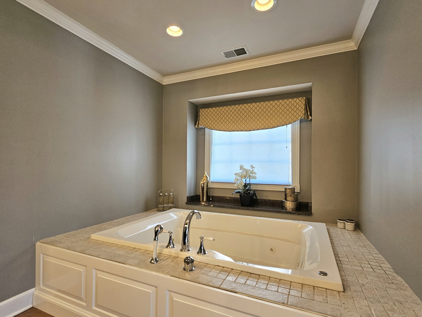 New Lenox, Illinois, 60451, United States, 6 Bedrooms Bedrooms, ,6 BathroomsBathrooms,Residential,For Sale,1810634