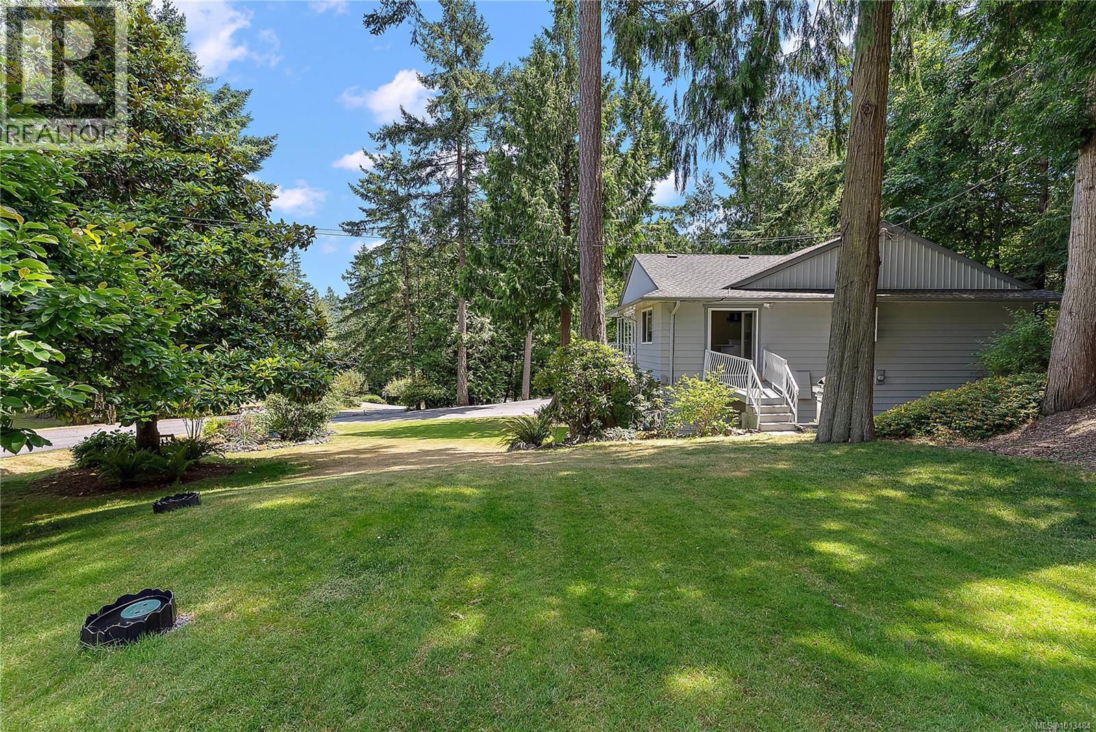 NORTH SAANICH, British Columbia, V8L 5J4, CA, 5 Bedrooms Bedrooms, ,3 BathroomsBathrooms,Residential,For Sale,1949643