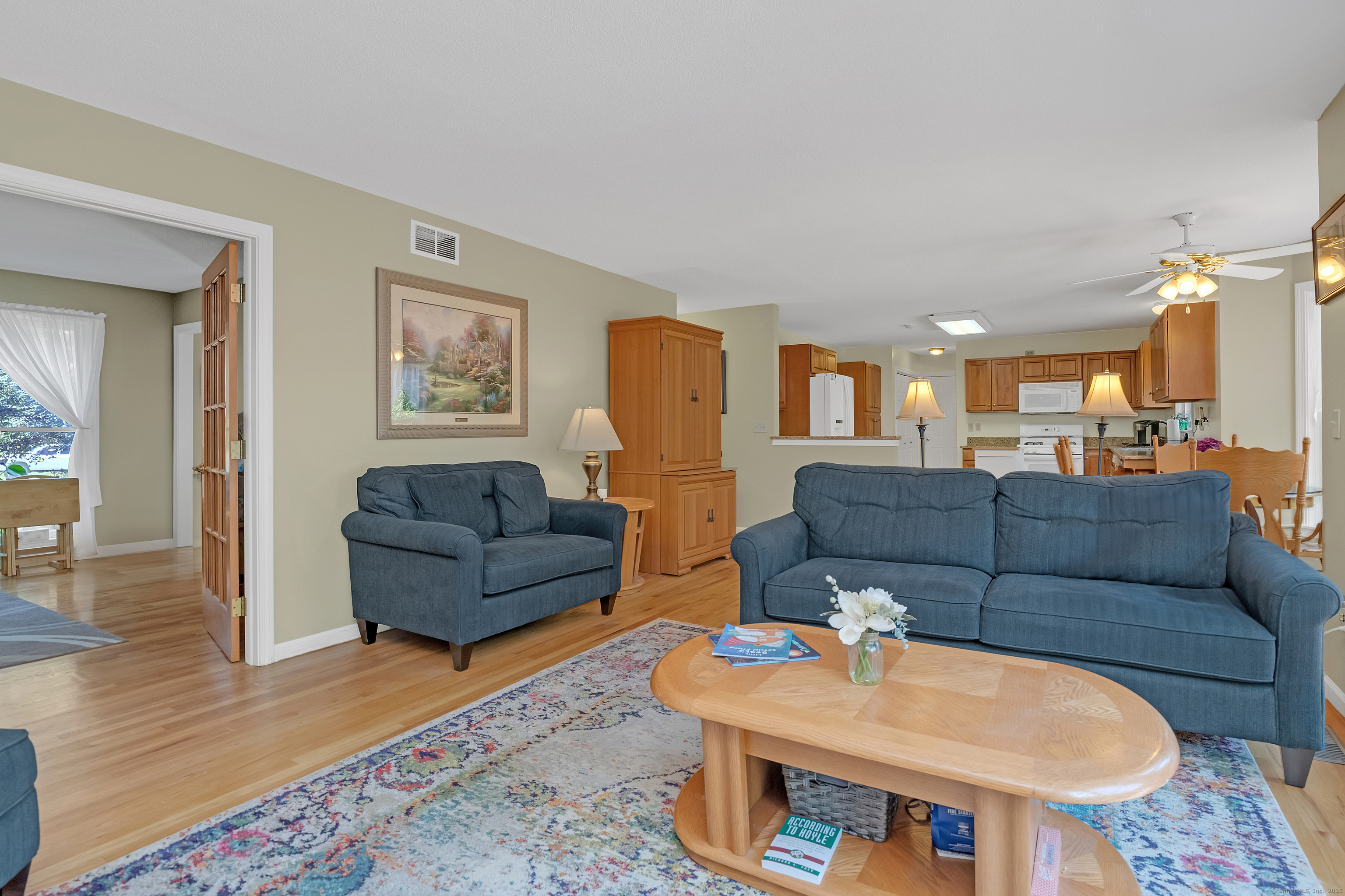 South Windsor, Connecticut, 06074, United States, 3 Bedrooms Bedrooms, ,4 BathroomsBathrooms,Residential,For Sale,1912297