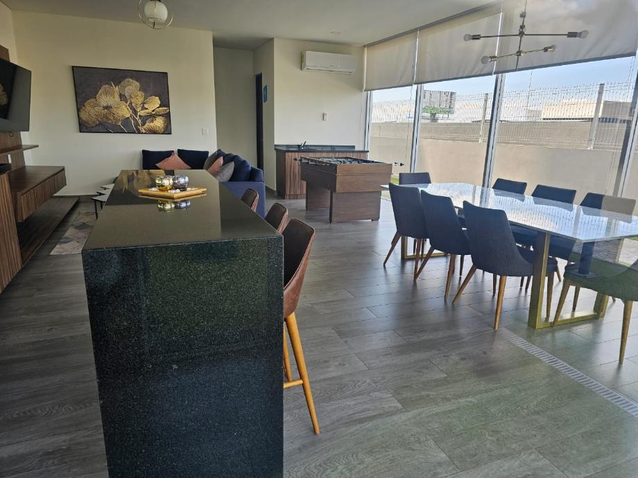 Querétaro, Querétaro, 76090, Mexico, 2 Bedrooms Bedrooms, ,2 BathroomsBathrooms,Residential,For Sale,1965285