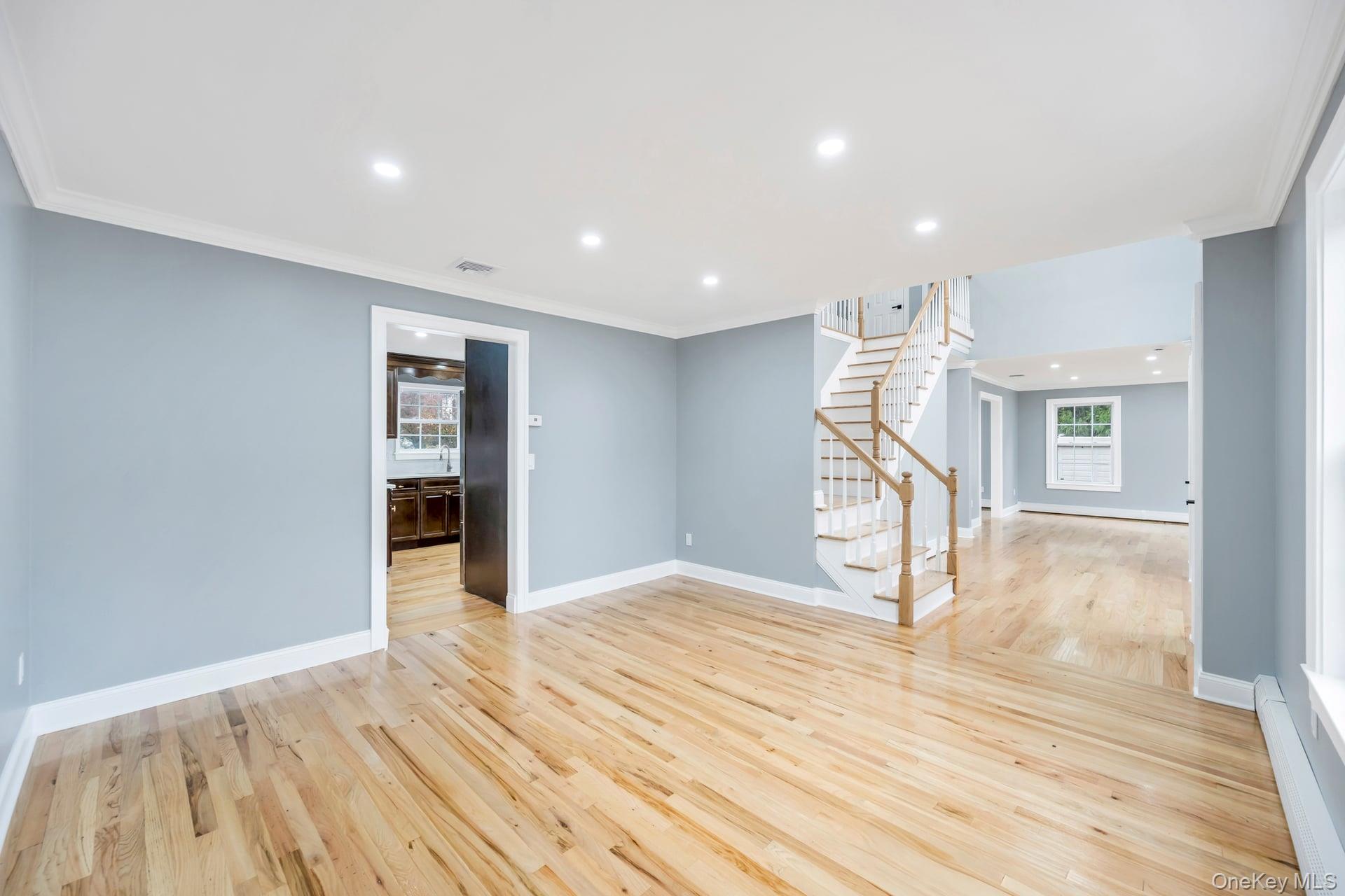 Selden, New York, 11784, United States, 4 Bedrooms Bedrooms, ,3 BathroomsBathrooms,Residential,For Sale,1990980