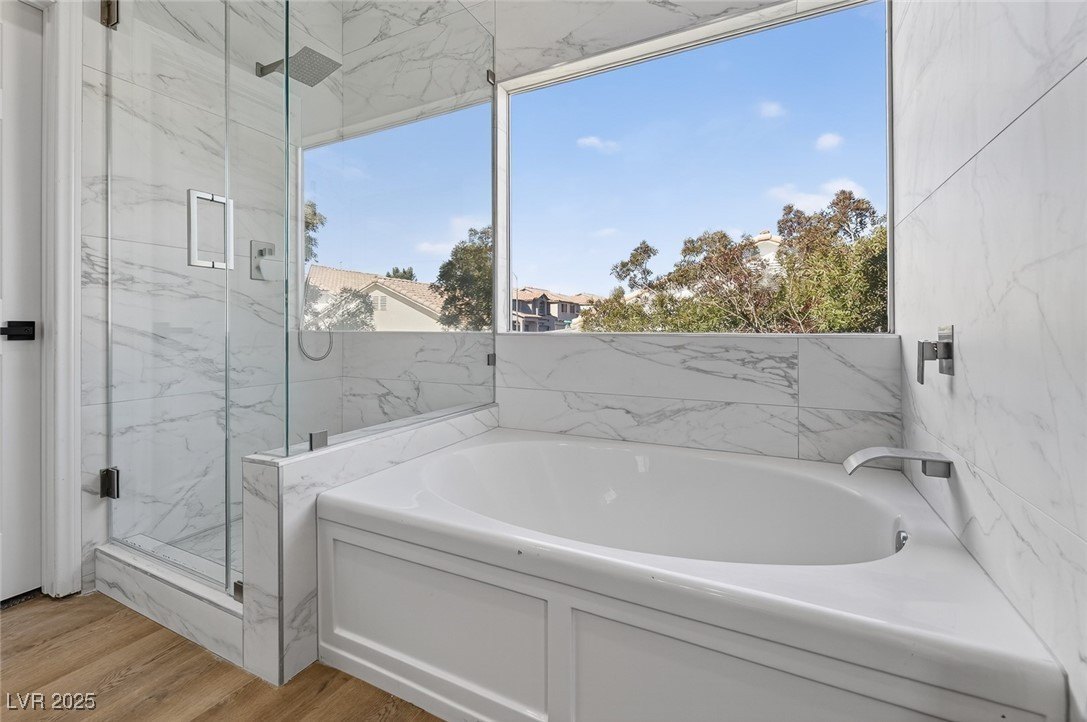 Las Vegas, Nevada, 89117, United States, 4 Bedrooms Bedrooms, ,3 BathroomsBathrooms,Residential,For Sale,1978159