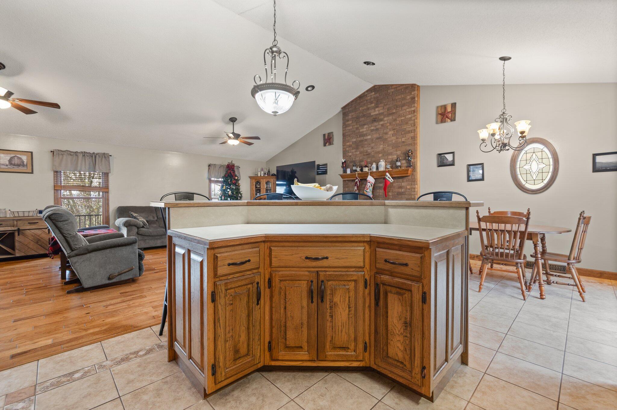 Boston, Kentucky, 40107, United States, 3 Bedrooms Bedrooms, ,2 BathroomsBathrooms,Residential,For Sale,1859805