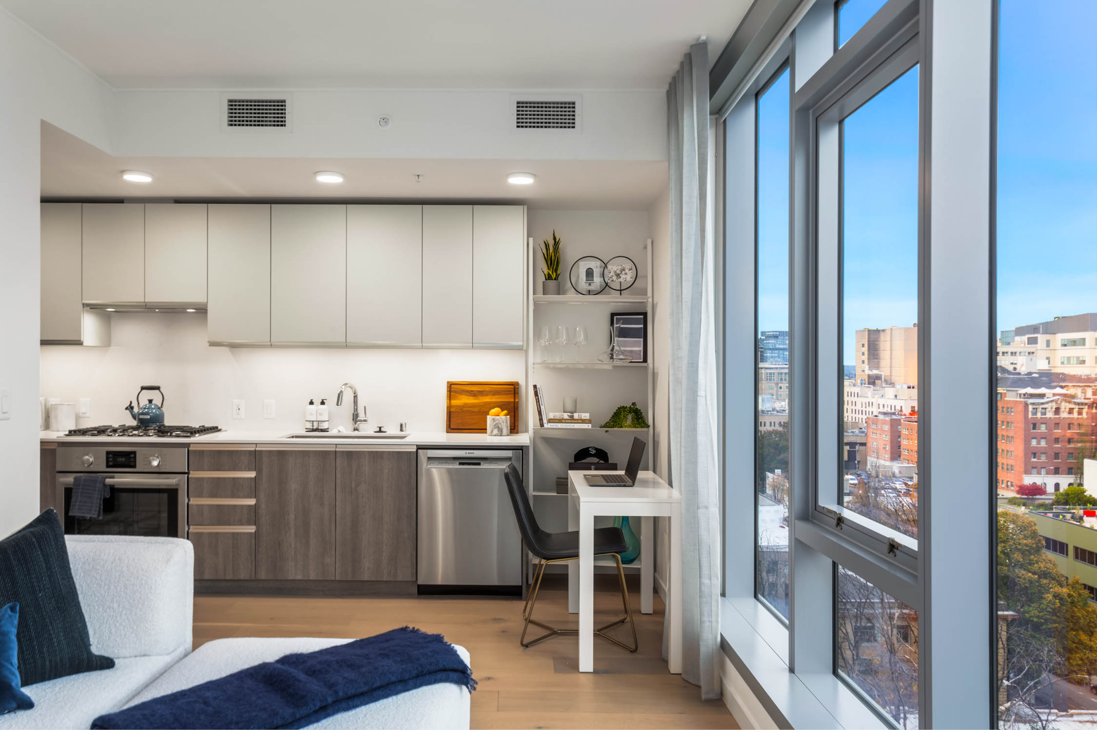  800 Columbia Street Unit #1001, Seattle, WA 98104 - 物件實景