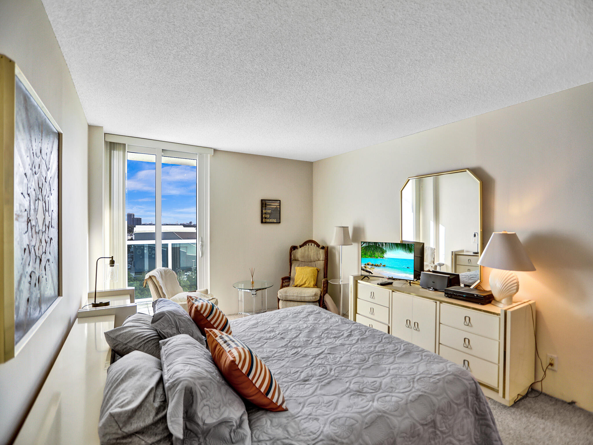 Sunny Isles Beach, Florida, 33160, United States, 1 Bedroom Bedrooms, ,2 BathroomsBathrooms,Residential,For Sale,1804245
