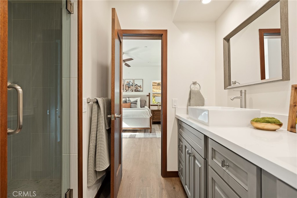 Lake Arrowhead, California, 92352, United States, 4 Bedrooms Bedrooms, ,5 BathroomsBathrooms,Residential,For Sale,1989465