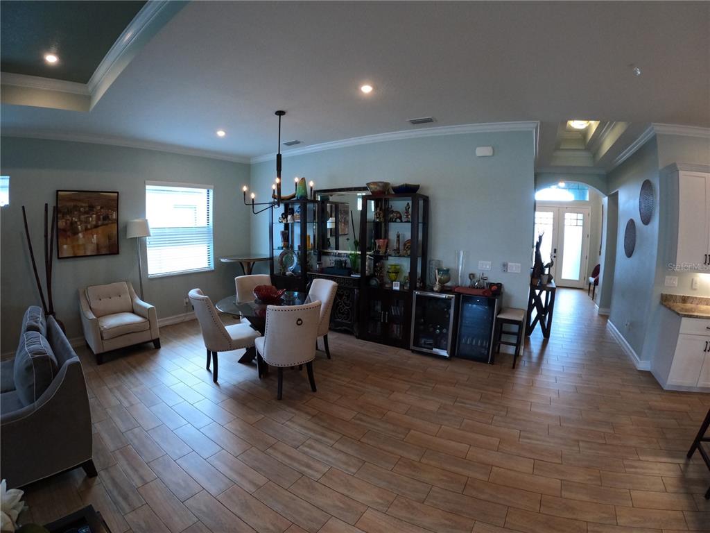 Sarasota, Florida, 34243, United States, 4 Bedrooms Bedrooms, ,3 BathroomsBathrooms,Residential,For Sale,1874918