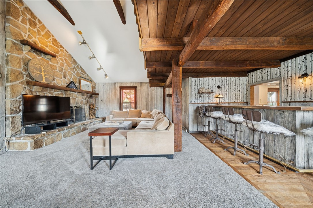 Plum Boro, Pennsylvania, 15239, United States, 4 Bedrooms Bedrooms, ,4 BathroomsBathrooms,Residential,For Sale,1996480