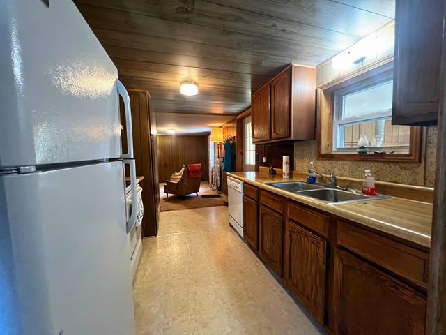 Greencastle, Indiana, 46135, United States, 3 Bedrooms Bedrooms, ,2 BathroomsBathrooms,Residential,For Sale,1988634