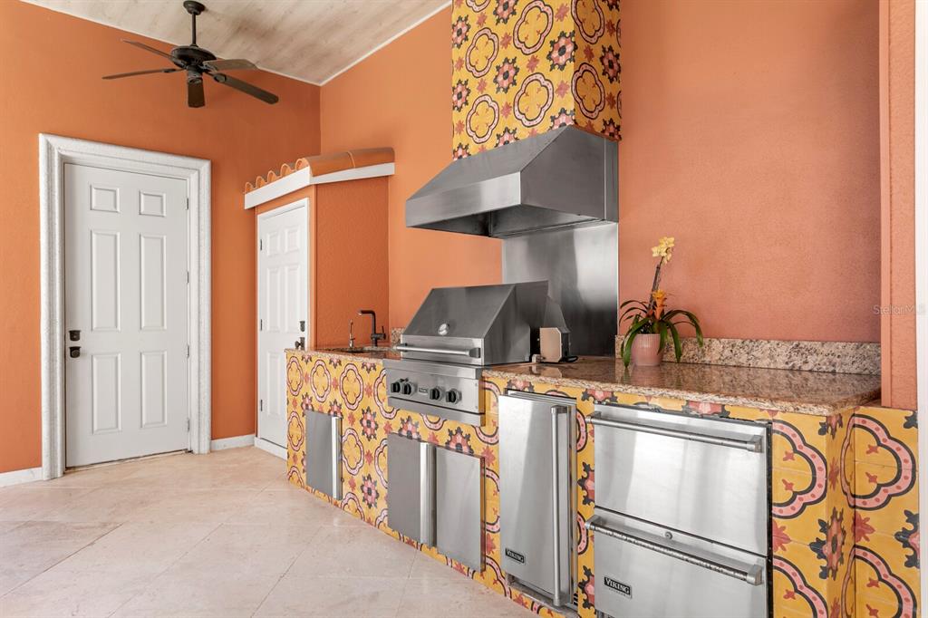 Tampa, Florida, 33616, United States, 4 Bedrooms Bedrooms, ,7 BathroomsBathrooms,Residential,For Sale,1993403