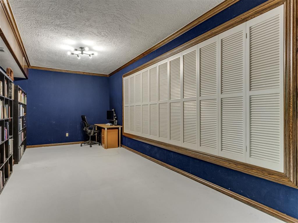 Oklahoma City, Oklahoma, 73131, United States, 4 Bedrooms Bedrooms, ,5 BathroomsBathrooms,Residential,For Sale,1919508