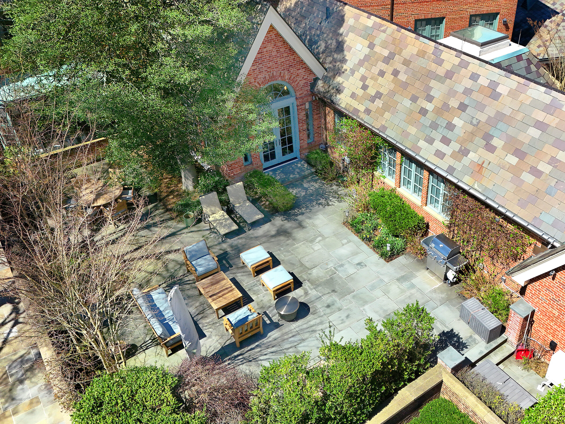  155 Estate Court, Roslyn Heights, NY, 11577 - 物件實景