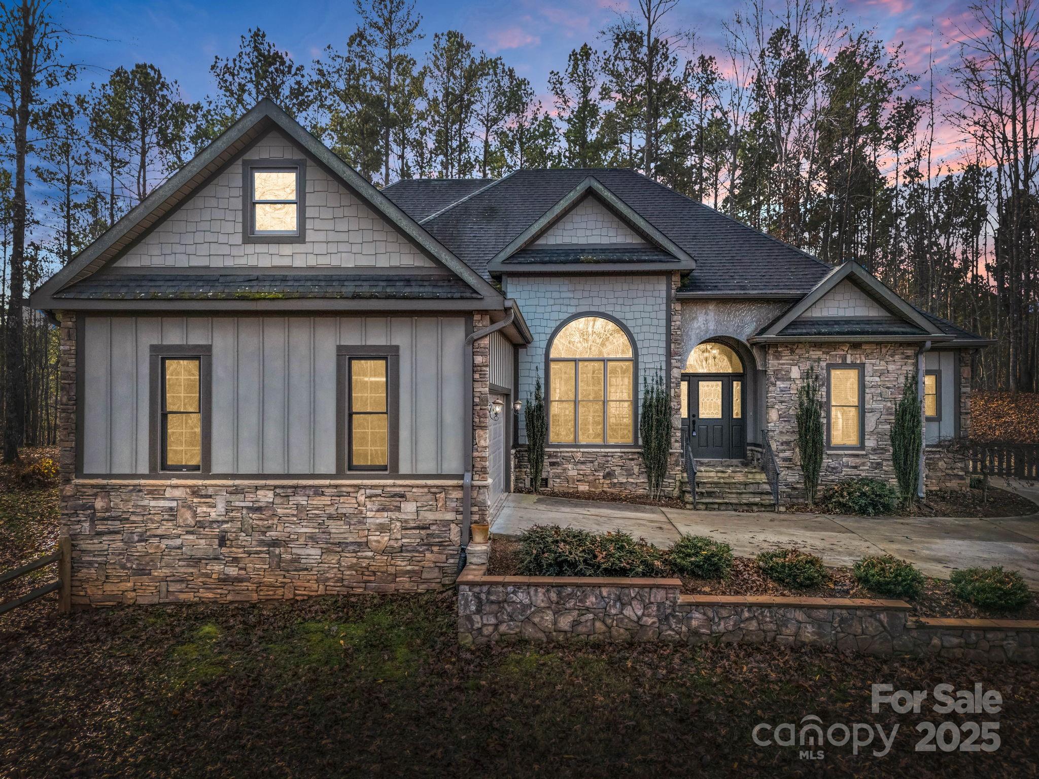 Tryon, North Carolina, 28782, United States, 3 Bedrooms Bedrooms, ,4 BathroomsBathrooms,Residential,For Sale,2001851