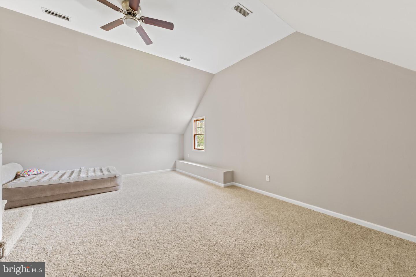 Salisbury, Maryland, 21801, United States, 8 Bedrooms Bedrooms, ,4 BathroomsBathrooms,Residential,For Sale,1857106